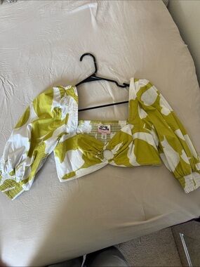 Zara Lime Green and White Puff Sleeve Crop Top